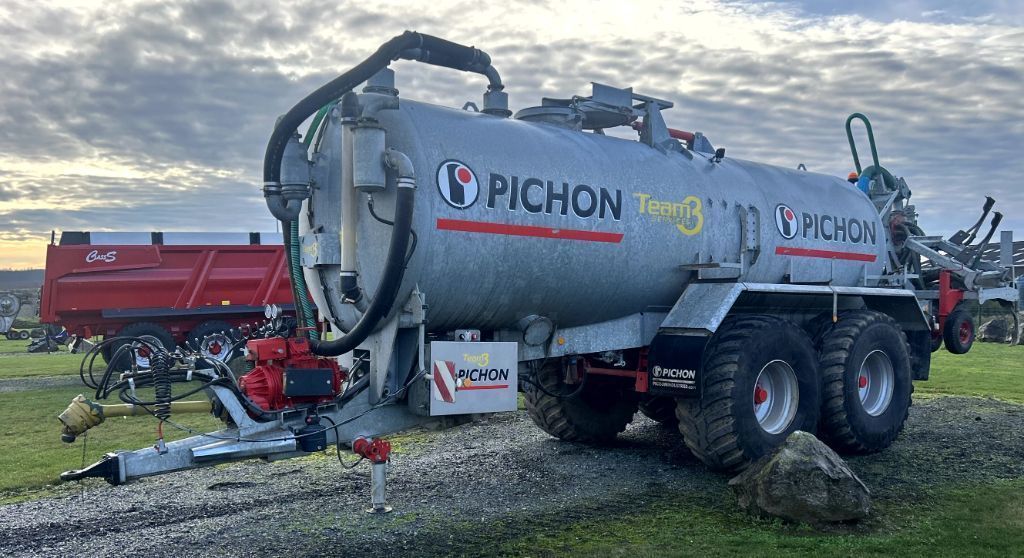 Pichon tci 18500 Self propelled liquid manure spreader €59,000