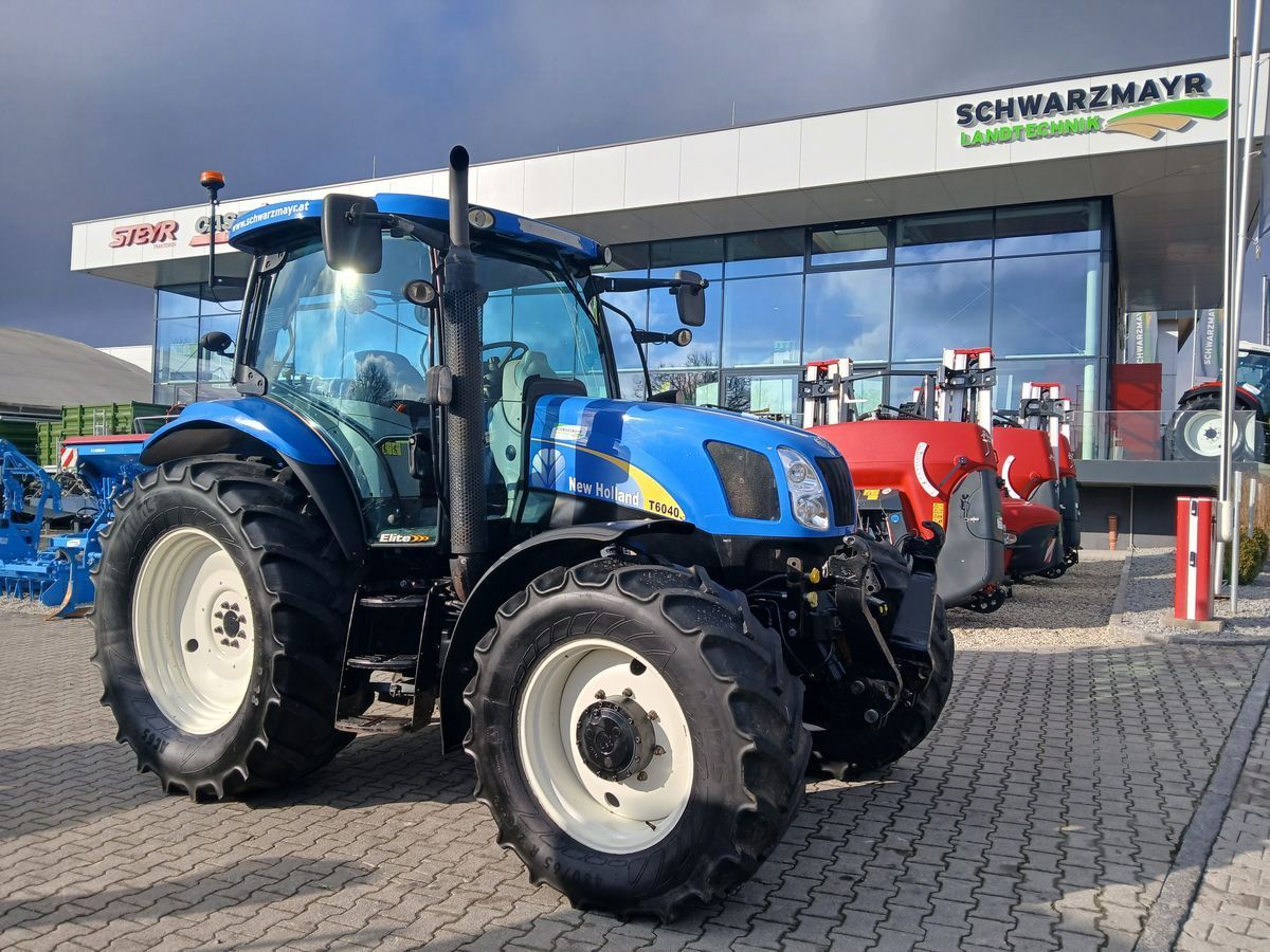 E-FARM: New Holland T6040 Elite - Tractor - id RMP6M5I - 54.852 EUR - Anul: 2011 - Citeste ore: 6.982,Muterea motorului: 121,Austria