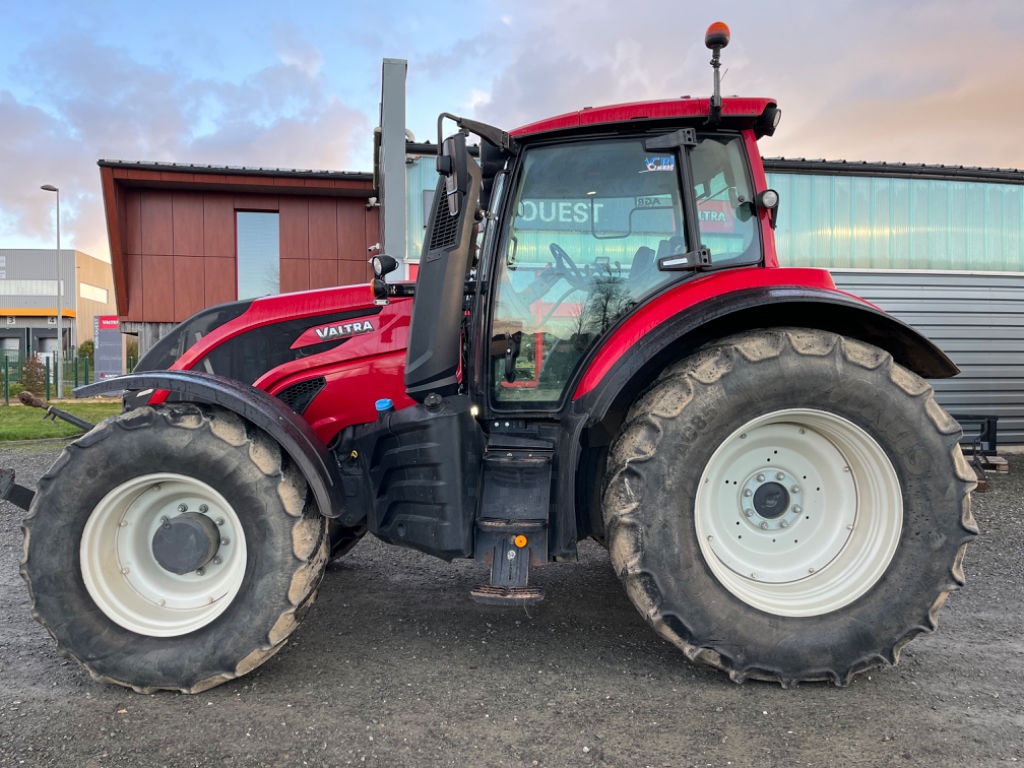 Valtra T 144 tractor €85,500