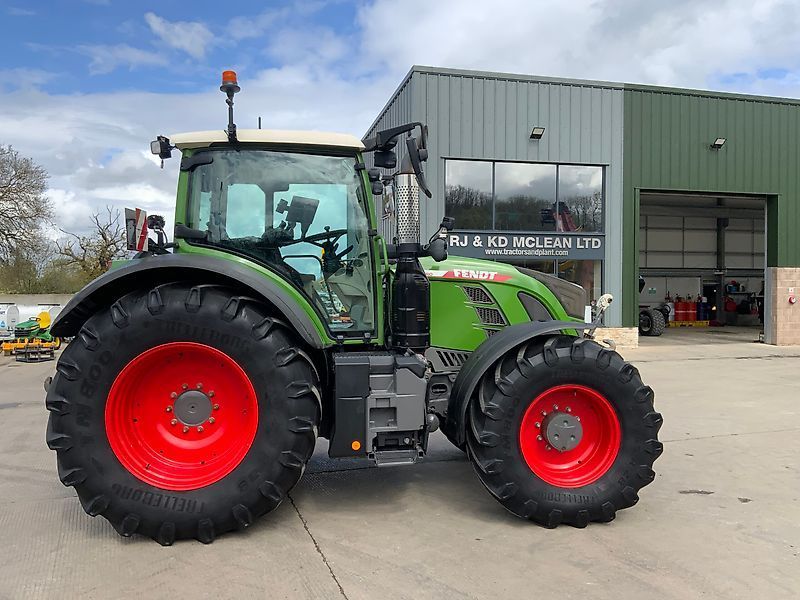 Fendt 724 Vario Tractor €98,875