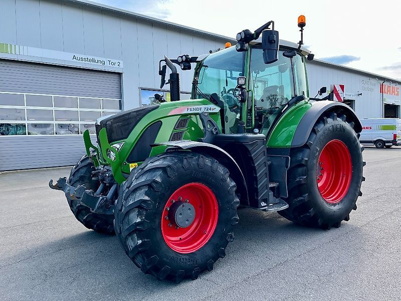 Fendt 724 Vario Power Tractor €96,638