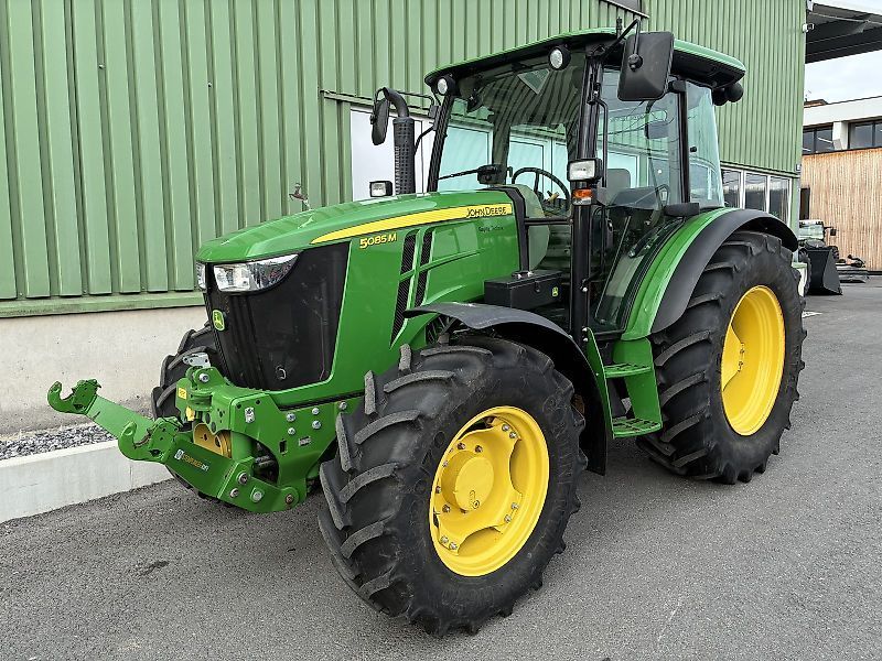John Deere 5085 M Tractor €46,667