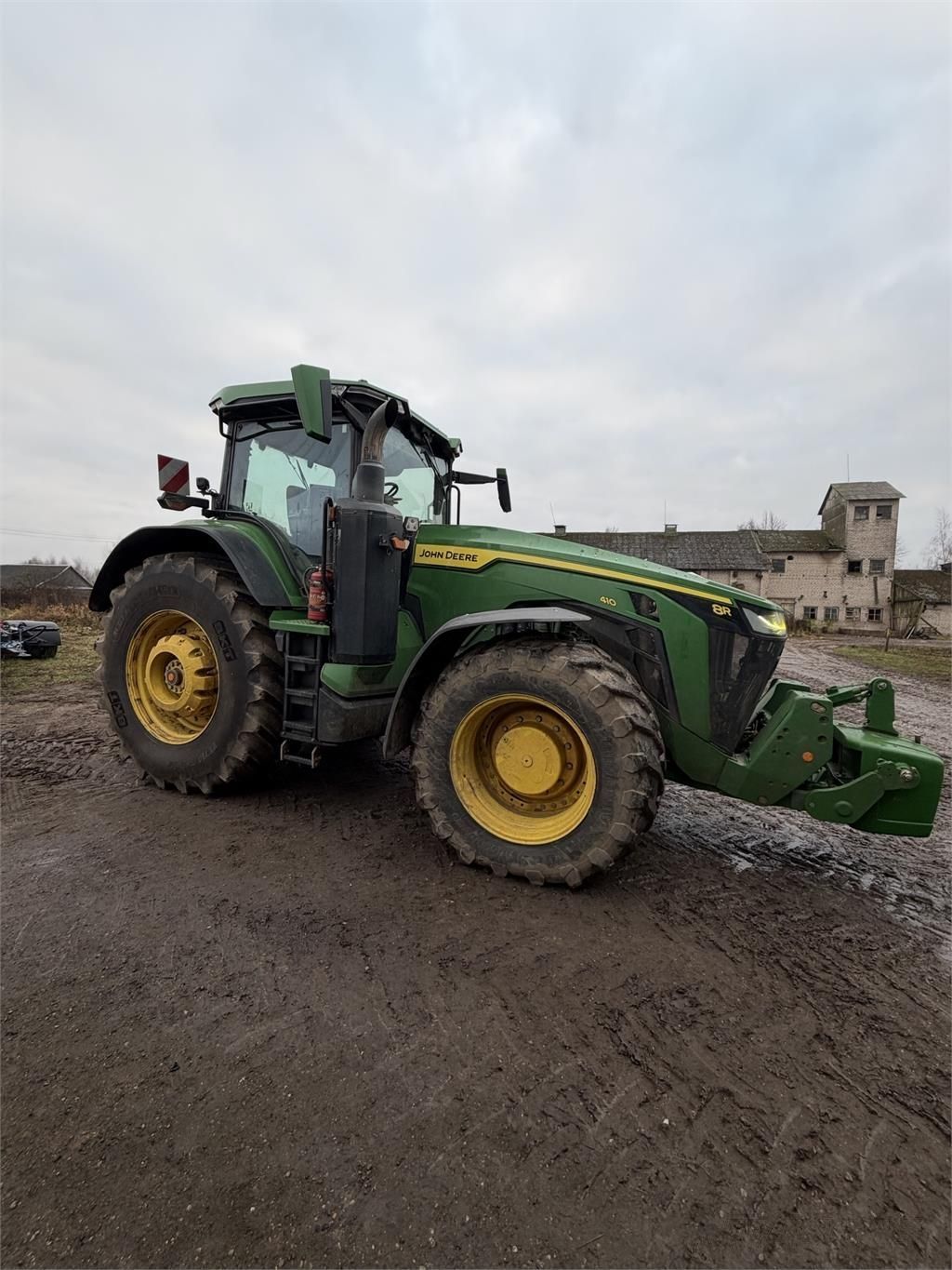 John Deere 8R 410 Tractor €190,000