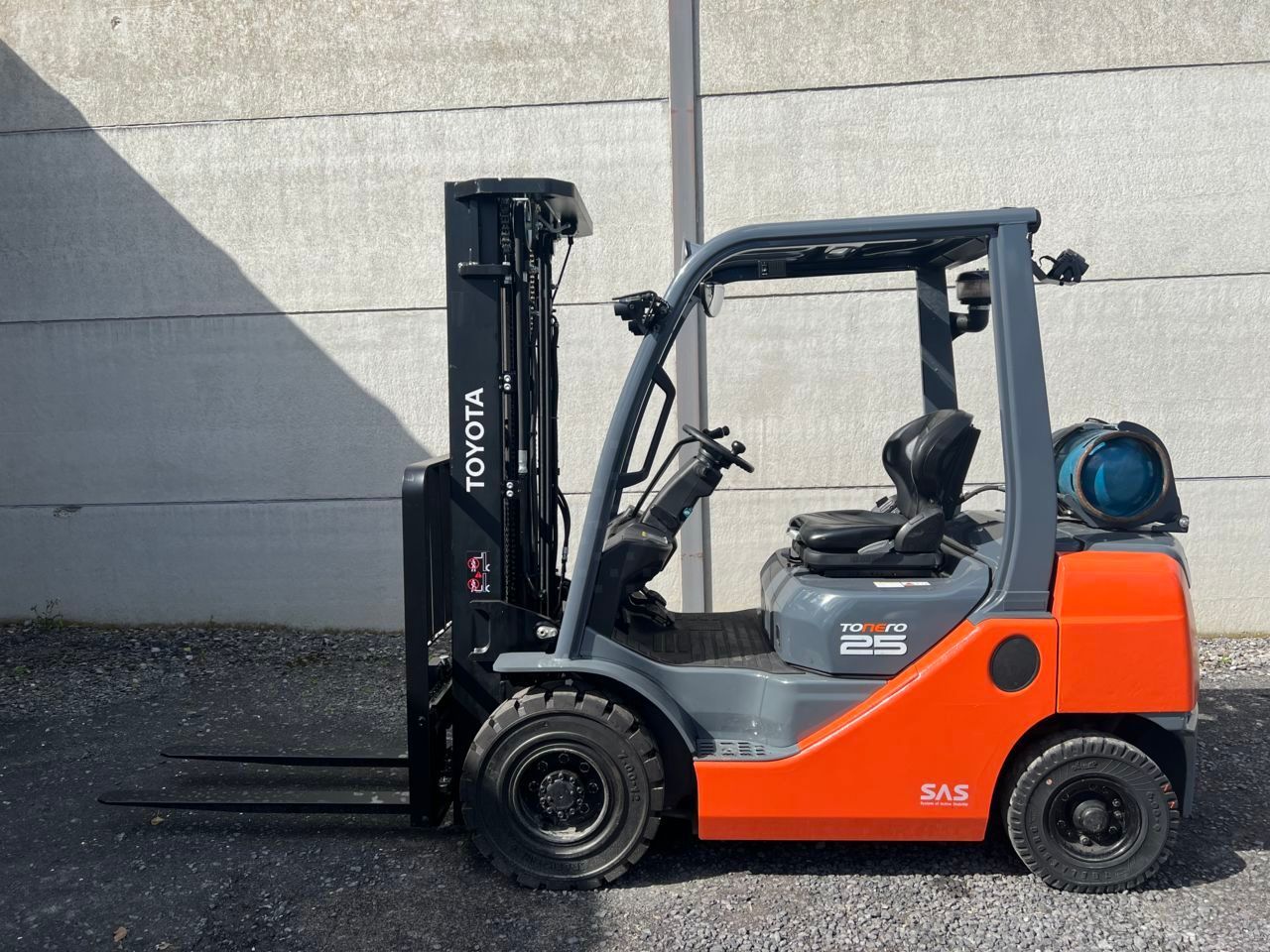 TOYOTA 02-8fgf25 Вилочный погрузчик 14 250 €