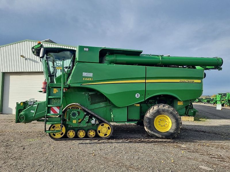 E-FARM: John Deere S 685 i - Mähdrescher - id TEHXLI2 - 145.000 € - Baujahr: 2016 - Abgelesene Motorstunden: 2.125,Deutschland