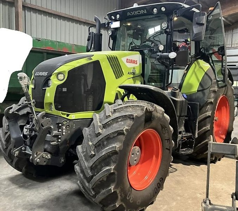 Claas axion 810 tractor €129,000