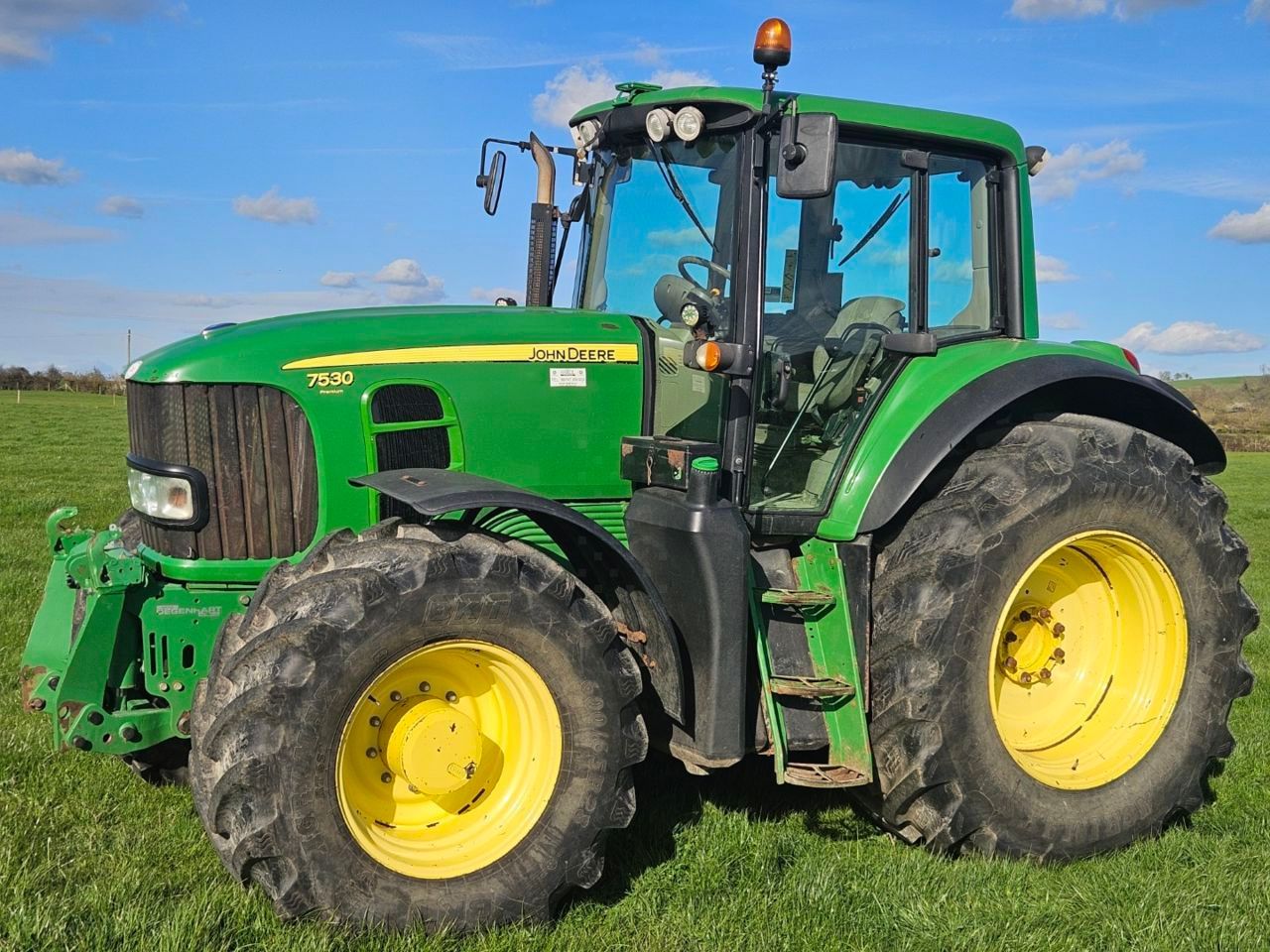 John Deere 7530 Premium Traktor 53.528 €