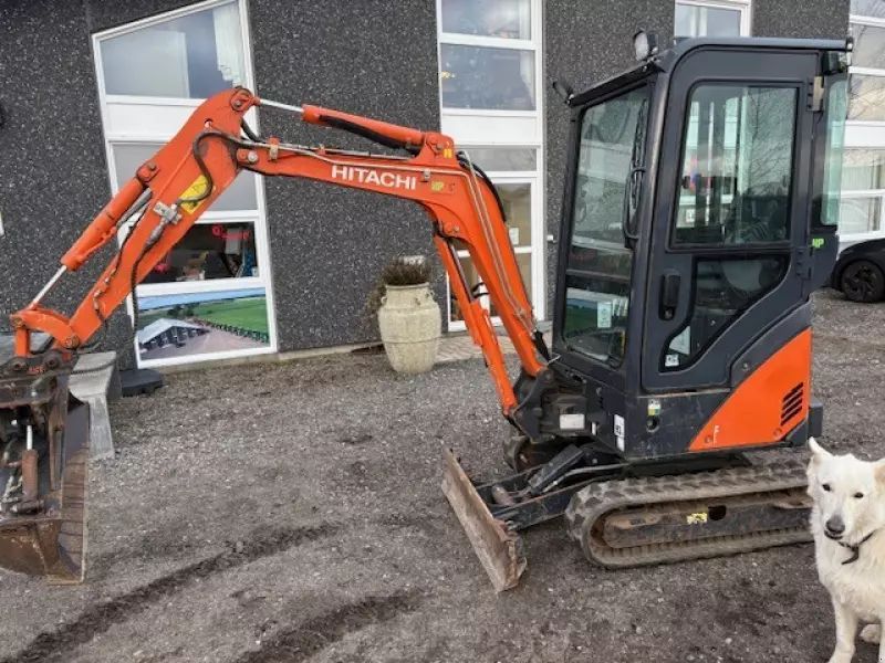 E-FARM: Hitachi ZX 17 U-2 - Excavator - id WCGPCMB - 20.037 EUR
