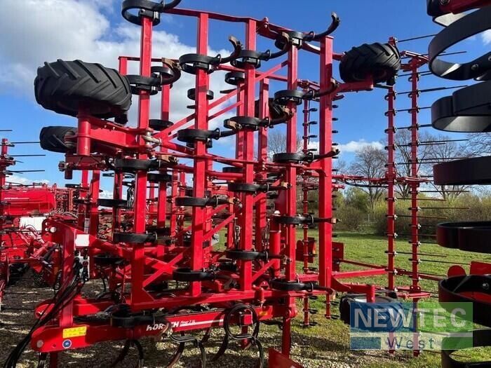 HORSCH finer 7 sl Cultivateur 24 500 €