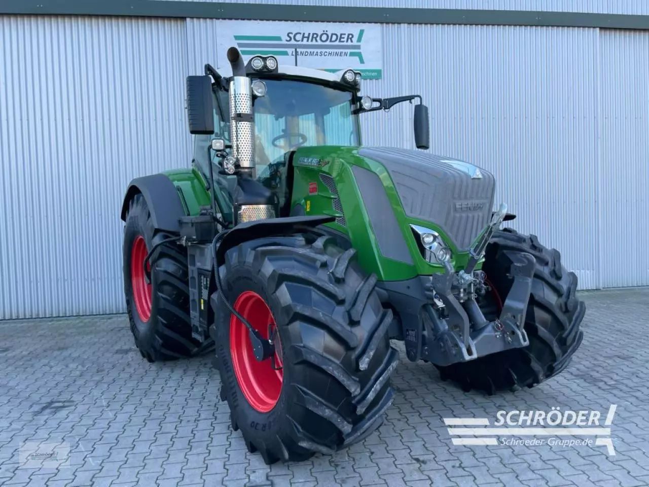 E-FARM: Fendt 828 Vario - Tractor - id QVKTH8G - €149,885 - Year of construction: 2018 - Engine hours: 3,072,Engine power (HP): 279,Germany