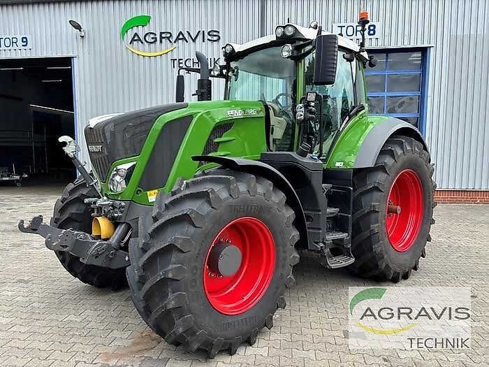 E-FARM: Fendt 826 Vario ProfiPlus - Трактор - id KSRLGLA - 199 900 € - Година на построяване: 2022 - Работни часове на двигателя: 1449,Мощност на двигателя (HP): 265,Германия