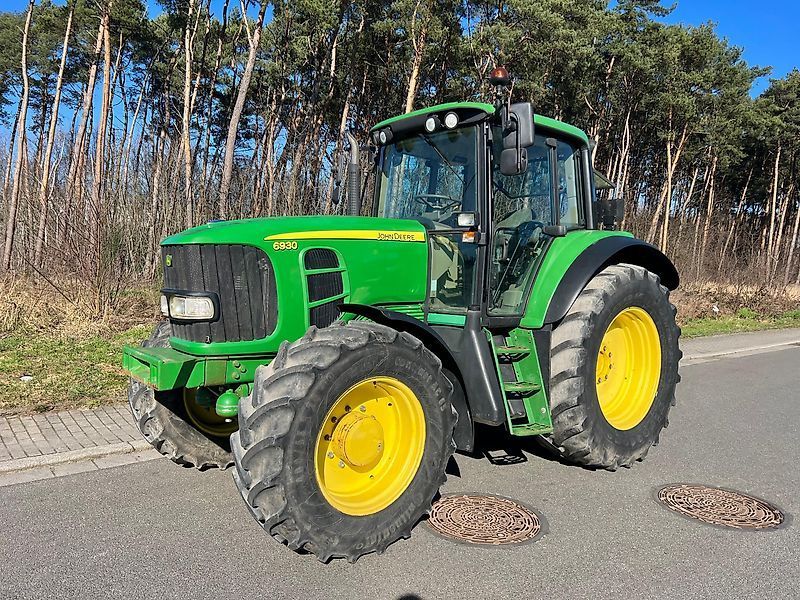 John Deere 6930 Traktor 49 000 €