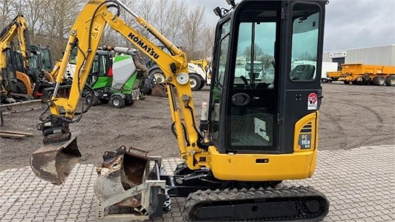 KOMATSU pc16r-3hs Mini excavator €18,065