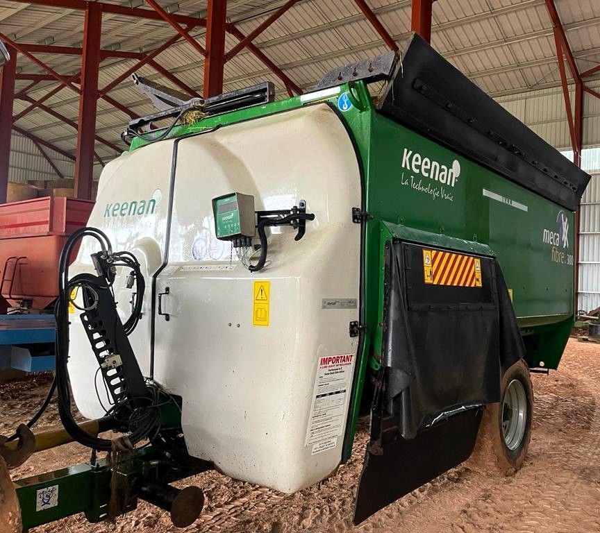 E-FARM: KEENAN meca fibre 300 - Przyczepa do mieszania paszy - id NATX88D - 11 000 € - Rok produkcji: 2014 - Francja