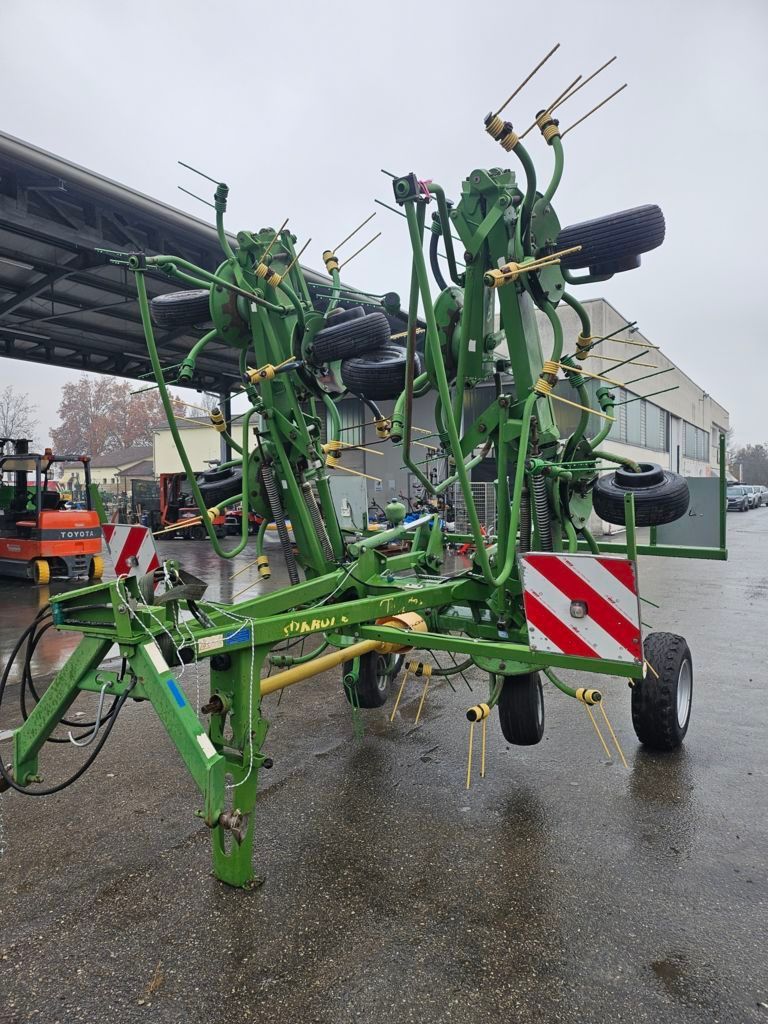 Krone KWT 8.82/8 Tedder 10 000 €