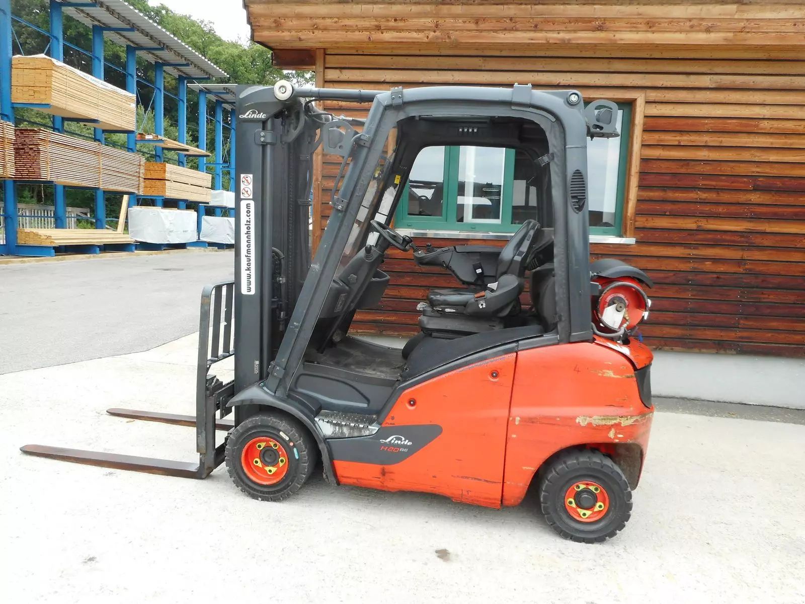 E-FARM: Linde h20t-01 triplex 4,62m + ss + halbkab. - Vysokozdvižný vozík - id UCAPNEN - 8 800 € - Rok výroby: 2019 - Hodiny motoru: 9 980,Rakousko