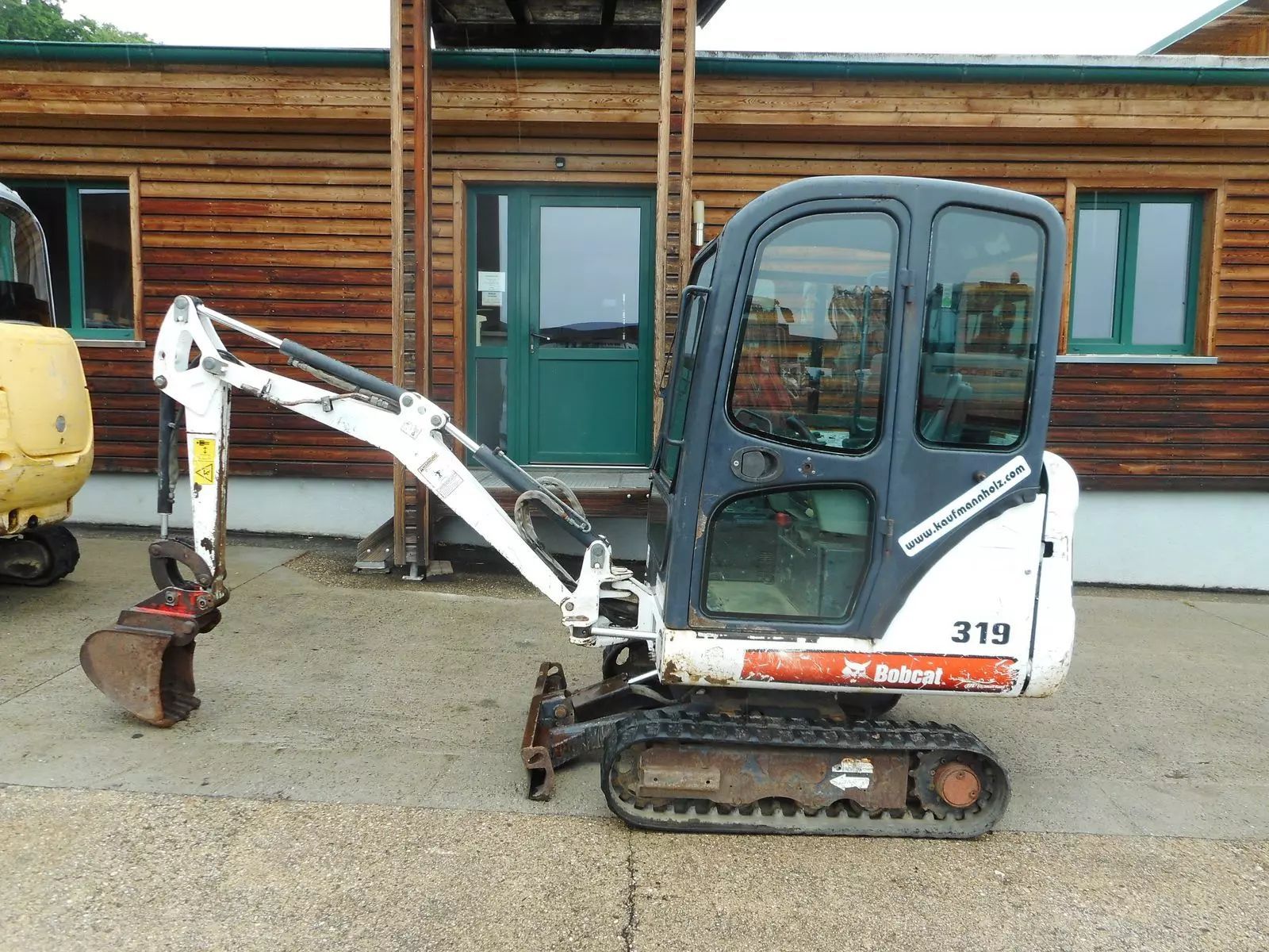 E-FARM: Bobcat 319k ( 1.400kg ) schnellwechsler + verstellfahrw - Minibagger - id HRTEZ2J - 10.500 € - Baujahr: 2006 - Österreich