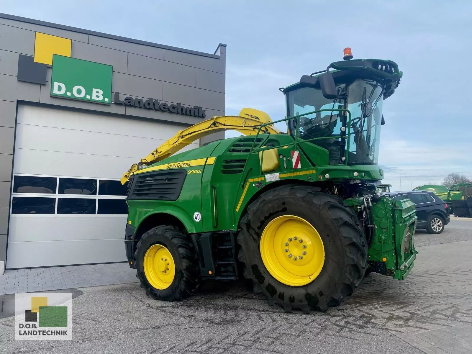 E-FARM: John Deere 9900 - Ensileuse automotrice - id KRJCL9D - Année: 2020 - Lecture du nombre d'heure: 1 781,Puissance du moteur (chevaux): 970,Allemagne