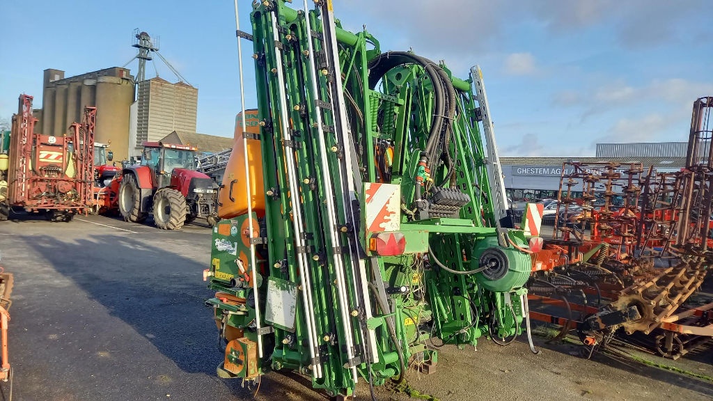 Amazone uf 2201 fs 28 sprayers €23,000