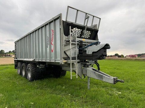E-FARM: Fliegl gigant asw 3101 - Transport du fourrage - id PGBWA6D - 73 900 € - Année: 2021 - Allemagne