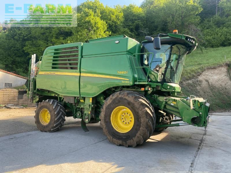 John Deere T 660 Combine harvester