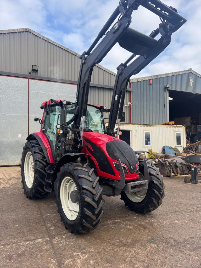 Valtra A 114 MH Tractor 48.132 €