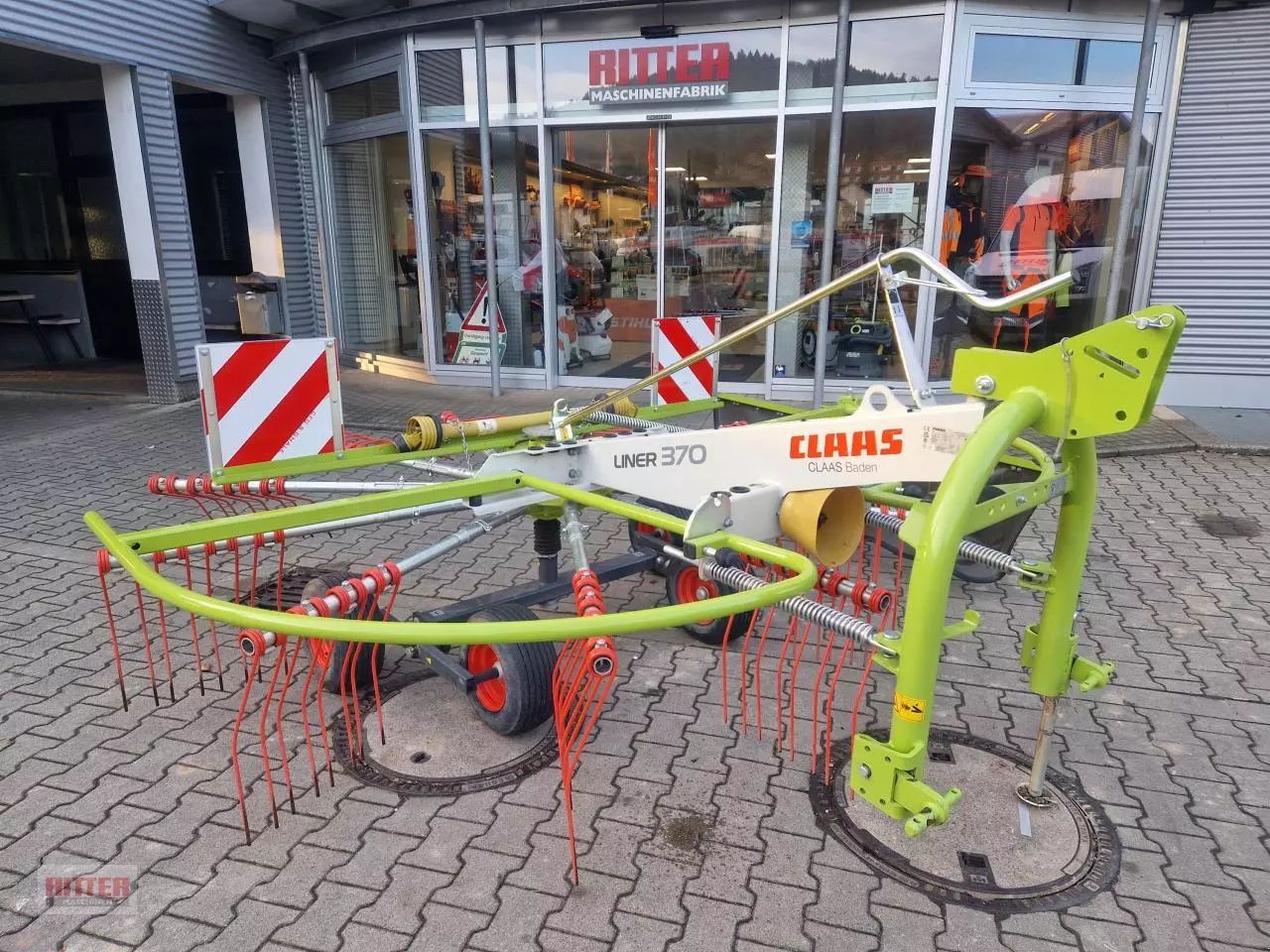 Claas Liner 370 Tandem Rake €6,100