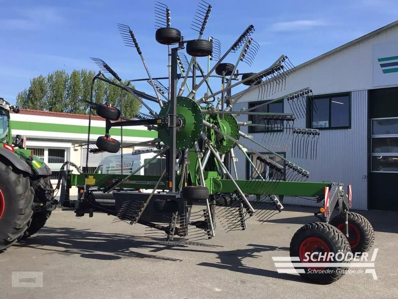 E-FARM: Fendt Former 10065 Pro - Rake - id WV6R73Q - €24,885 - Year of construction: 2021 - Germany