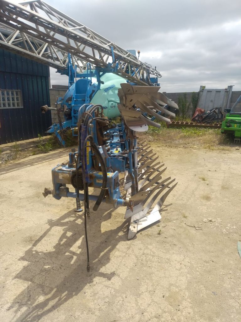 E-FARM: Lemken variopal 7 - Pflug - id NLBY1WV - 12.000 € - Baujahr: 2010 - Frankreich