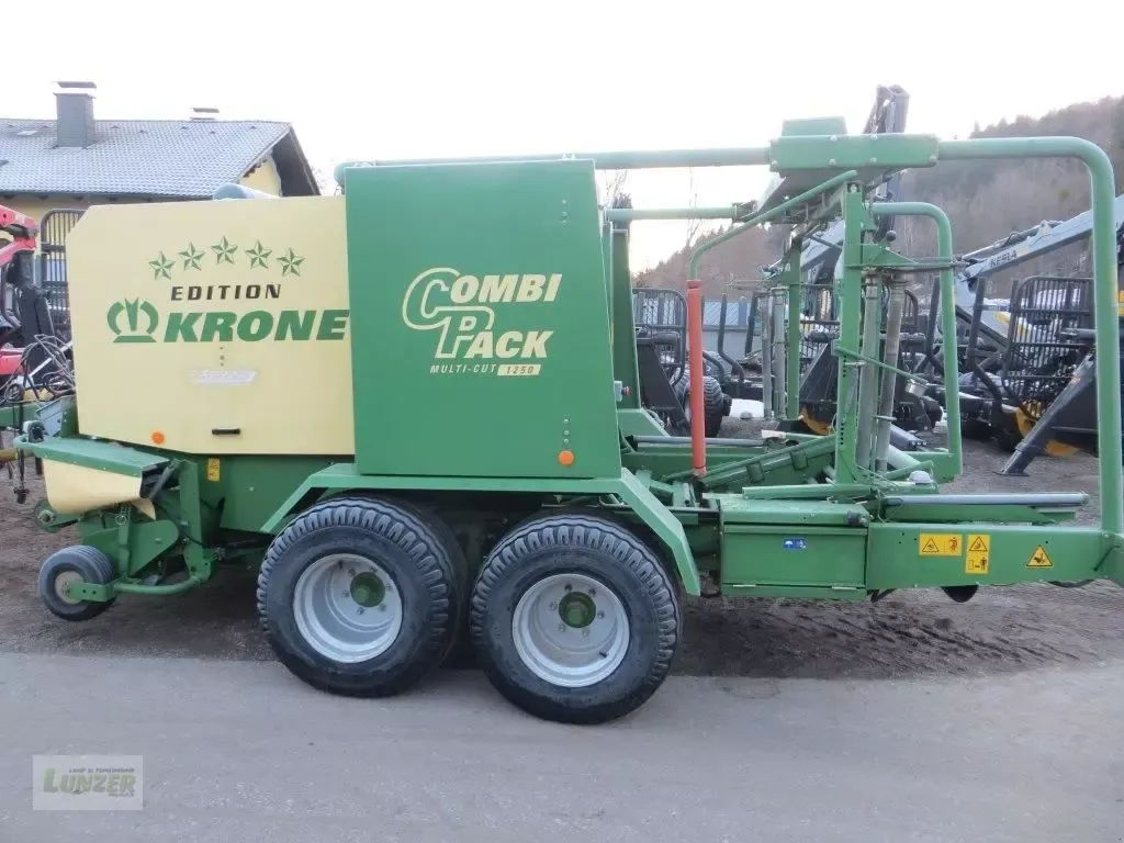 E-FARM: Krone Combi Pack 1250 MC - Ballenpresse - id GKTTLLB - 22.392 € - Baujahr: 2009 - Österreich