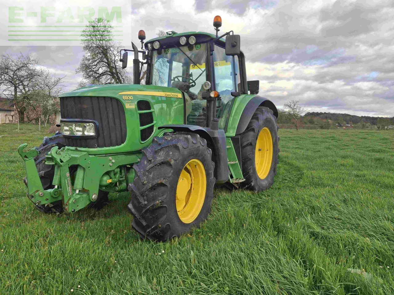 John Deere 6930 Premium Traktor 54 000 EUR