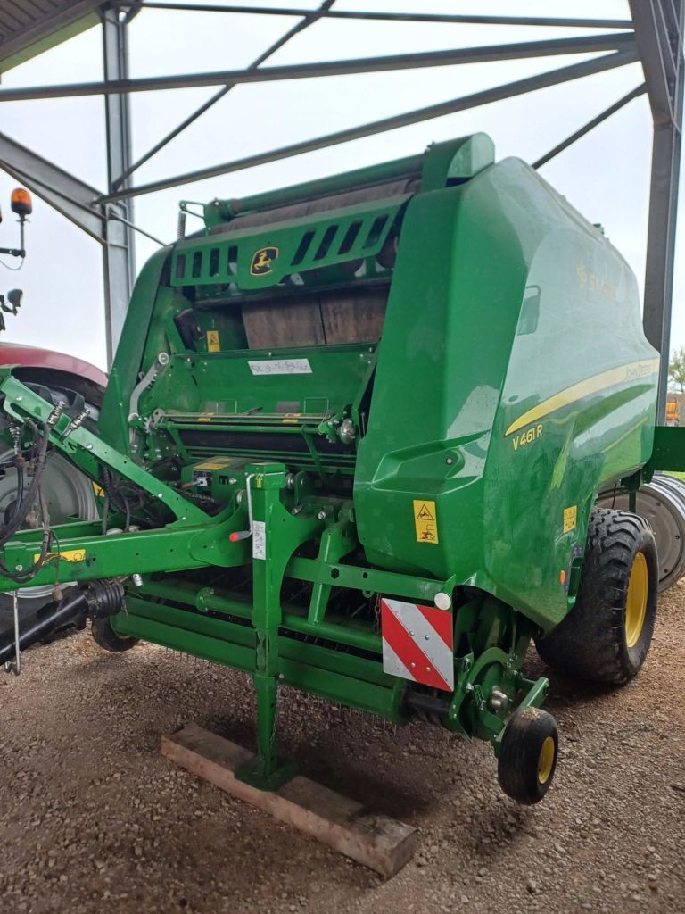 E-FARM: John Deere V461R - Presă de balotat - id 2DX26JY - 40.000 EUR - Anul: 2022 - Numărul total de baloți produși: 13.000,Franța