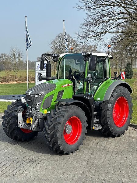 Fendt 618 Vario Power Plus Tracteur