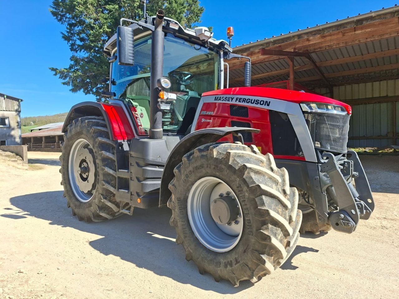 Massey Ferguson 8S.225 Tractor €120,000