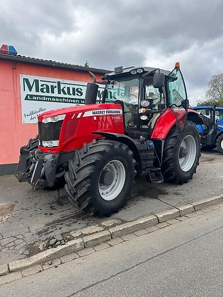Massey Ferguson 7726 Traktor 72 500 €