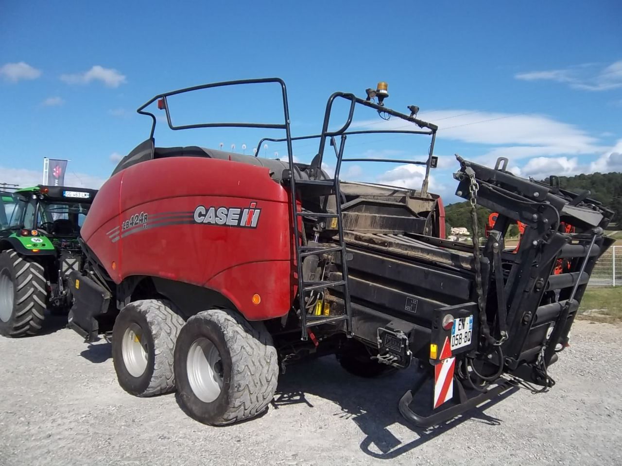 E-FARM: Case IH lb424rxl - Πρέσσα - id 1VGYMWJ - 81.000 € - Χρονία: 2017 - Συνολικός αριθμός παραχθέντων δεμάτων: 36.000,Γαλλία