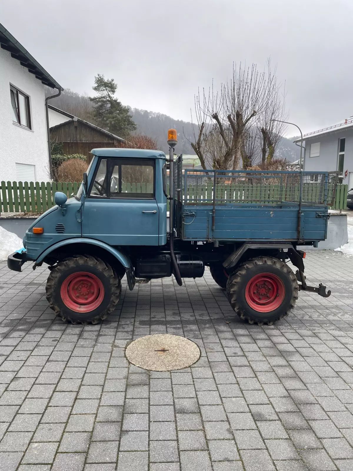 Mercedes-Benz unimog 421 Vehículo de motor 25.000 €