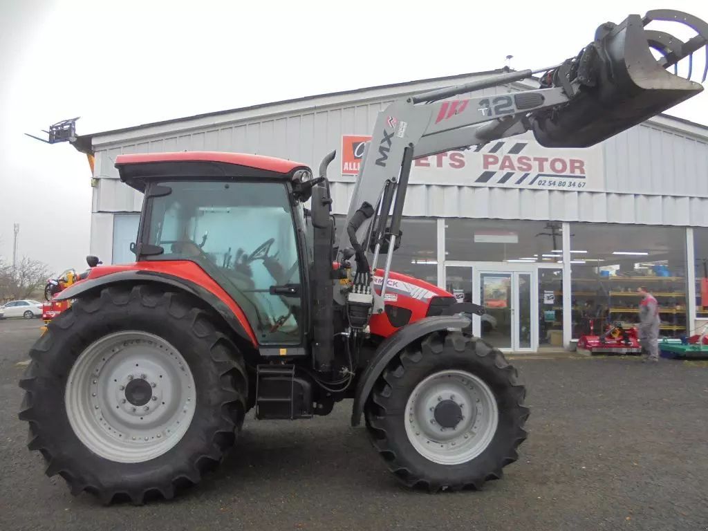 E-FARM: McCormick CX 95 - Tractor - id KAJULIW - €27,000 - Year of construction: 2008 - Engine hours: 9,920,Engine power (HP): 95,France