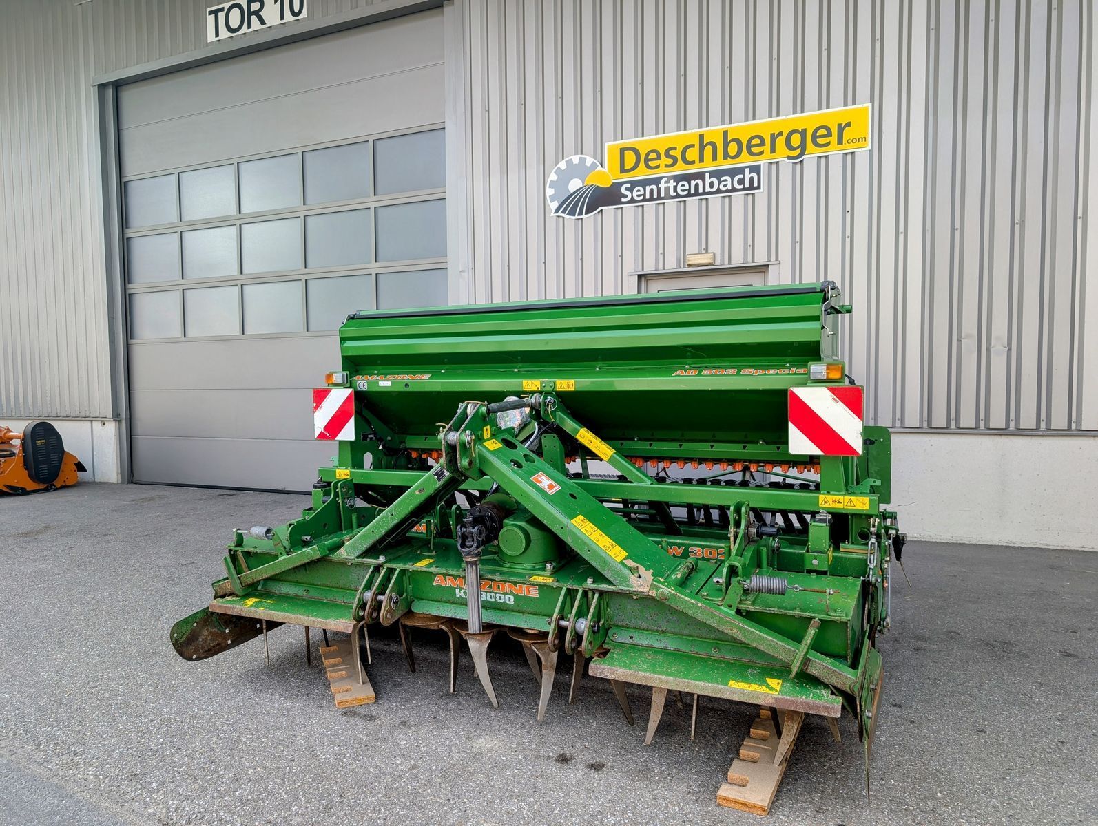 E-FARM: Amazone AD 303 Special - Kombi-såmaskine - id CGKAZAU - 19.084 € - Produktionsår: 2011 - Østrig
