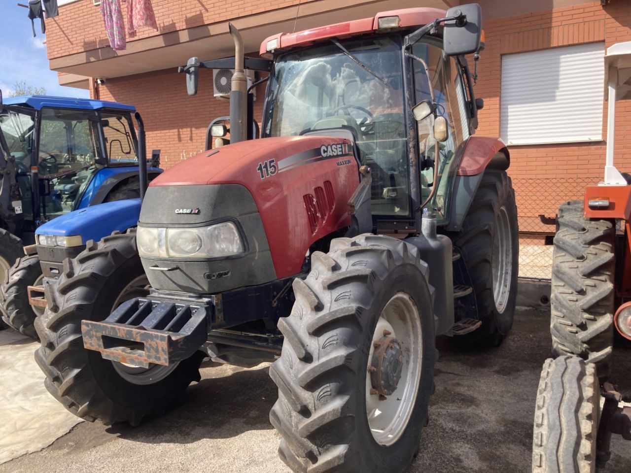 Case IH Maxxum 115 Tractor €34,000