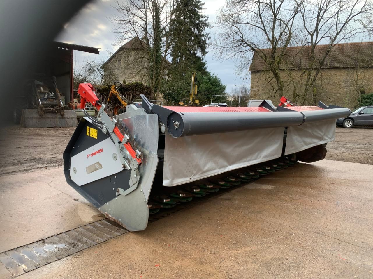 Dominoni mdp 612 coupe directe dominoni Header €42,000