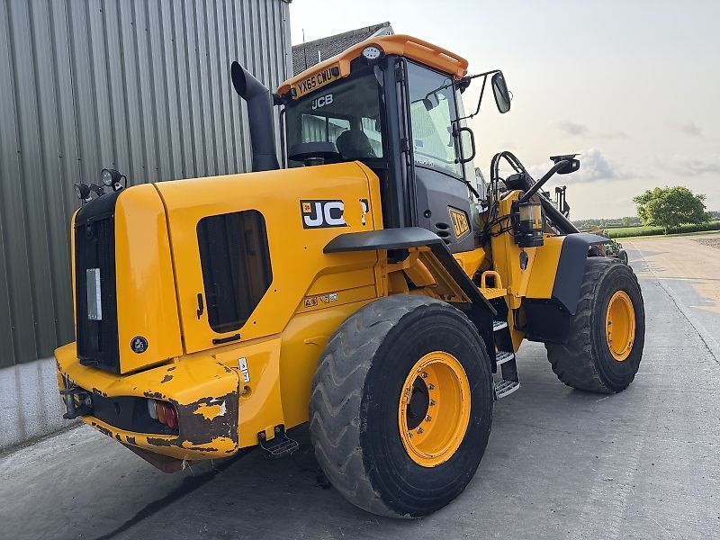 E-FARM: JCB 437 ht agri - Cargador de ruedas - id 5Q6VIYE - Horas: 9654 - Reino Unido