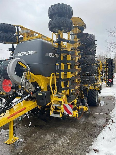 E-FARM: Bednar omega 8000 fl - Siewnik rzędowy/agregat uprawowo-siewny - id HM1DZZW - 104 000 € - Rok produkcji: 2022 - Łotwa