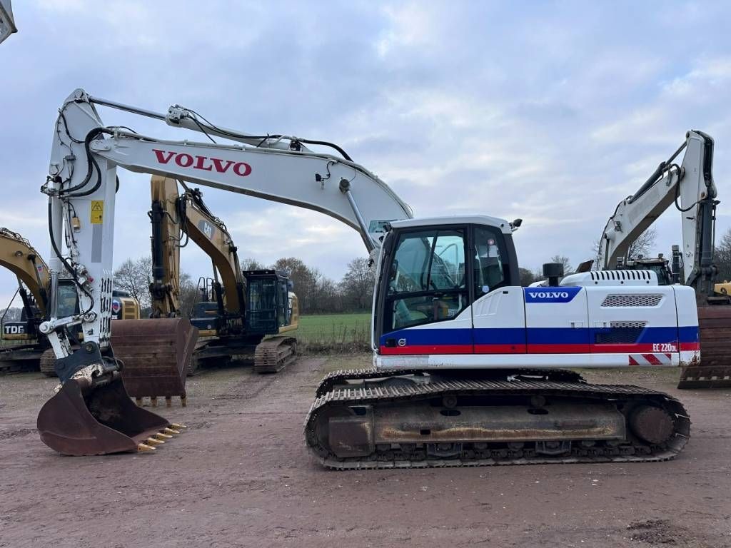 VOLVO ec 220 dl german machine! 47.500 € ( Lánctalpas kotrógép 47 500 EUR