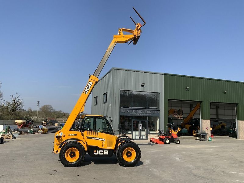E-FARM: JCB 532-70 AGRI Super - Telehandler - id ABDTLDS - €43,268 - Year of construction: 2019 - Engine hours: 9,883,Engine power (HP): 145,United Kingdom