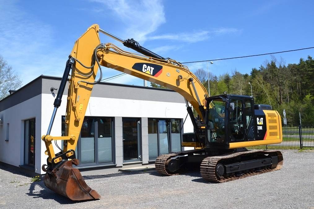 Caterpillar 320 el Excavadora de orugas 67.098 €