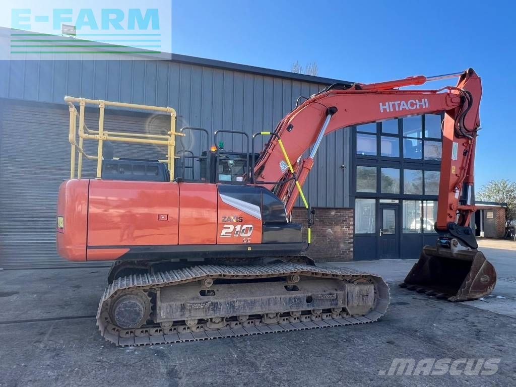 Hitachi zx 210 lc-7 Excavadora de orugas 98.355 €