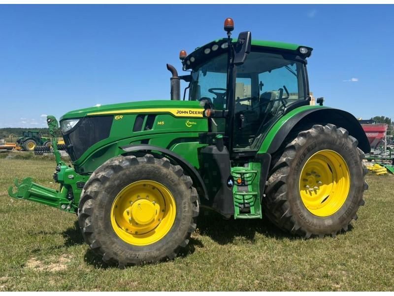 E-FARM: John Deere 6R 145 - Traktor - id YYSPANS - 107.000 € - Baujahr: 2022 - Abgelesene Motorstunden: 1.300,Motorleistung (PS): 145,Frankreich