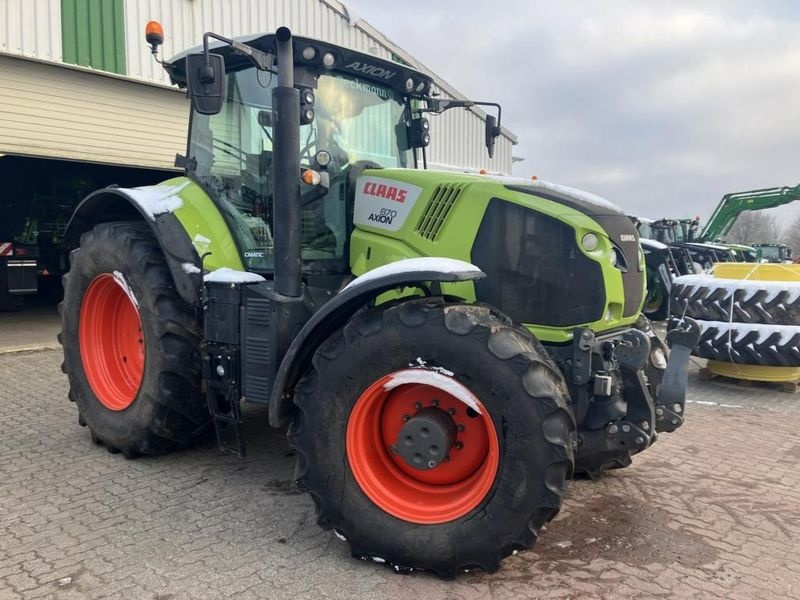 Claas axion 870 tractor €74,000