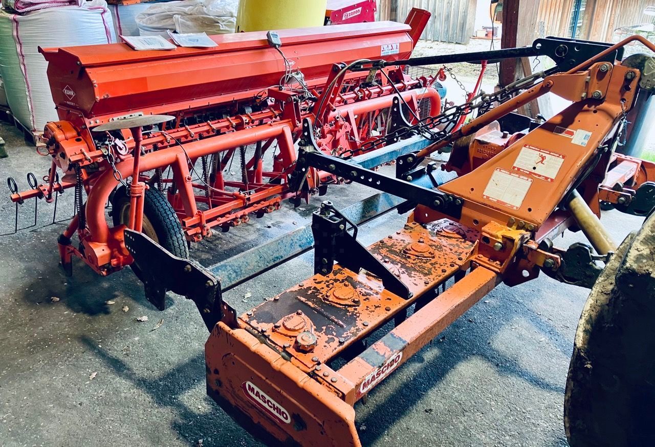 Kuhn BS V6 Combinación de taladradoras 4000 €